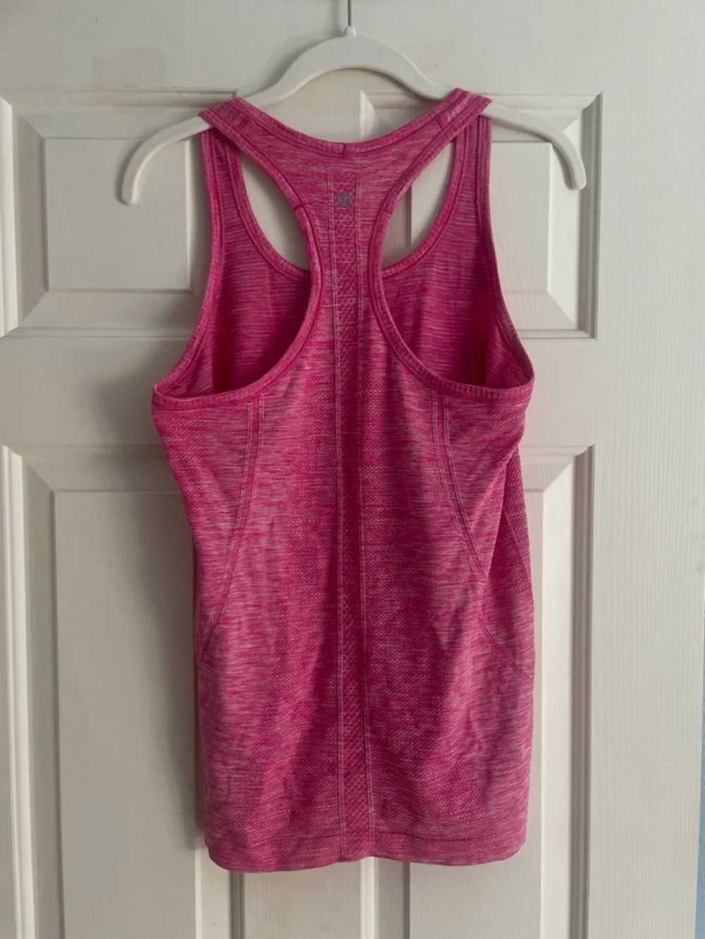 Lululemon tank size 8